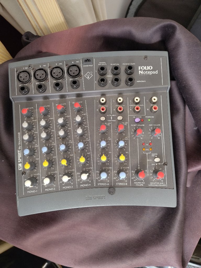 Spirit - folio notepad mengpaneel, Muziek en Instrumenten, Ophalen of Verzenden, Gebruikt, Minder dan 5 kanalen, Microfooningang