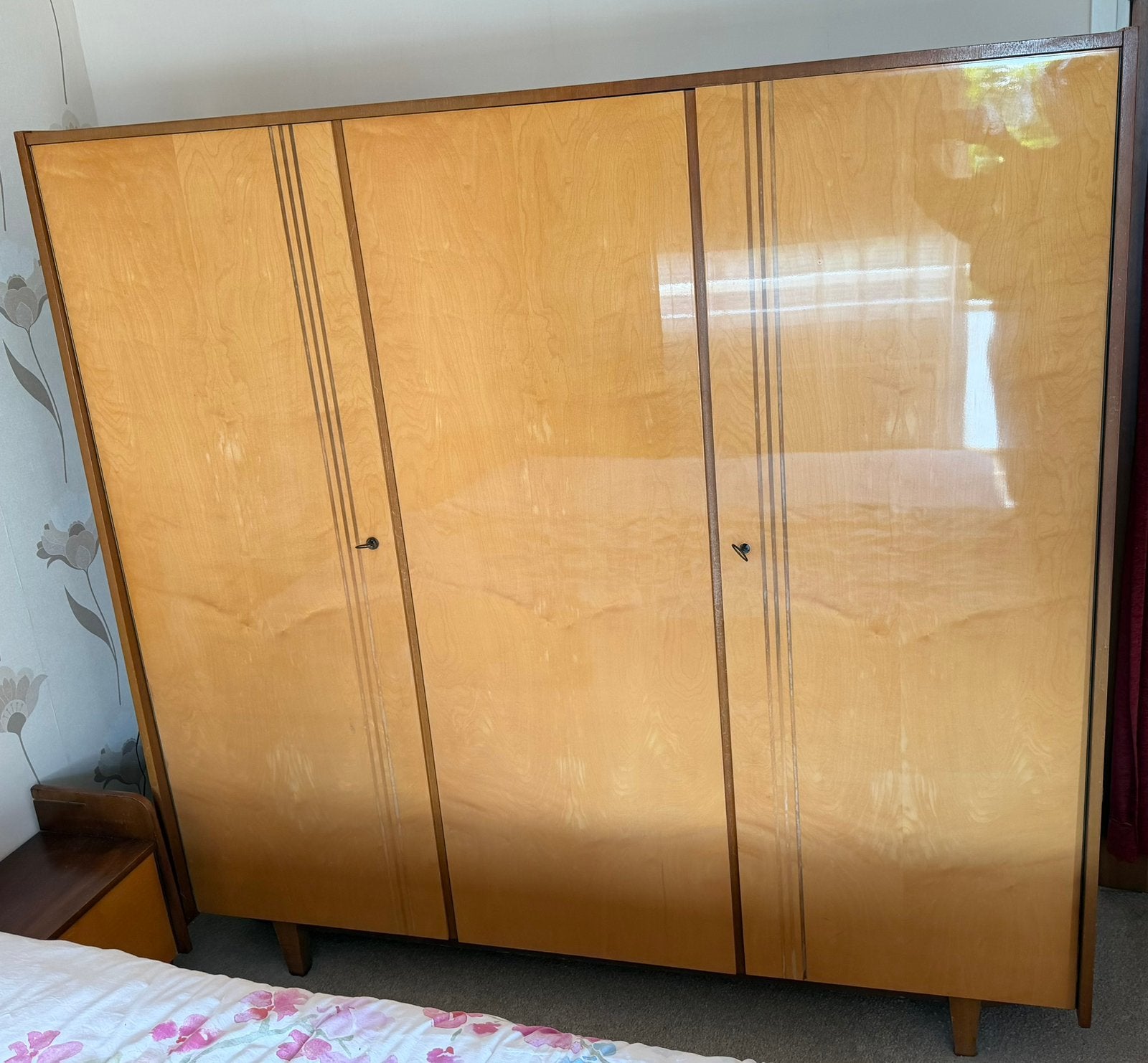 Antieke kledingkast, Huis en Inrichting, Ophalen, Met deur(en), 150 tot 200 cm, Zo goed als nieuw