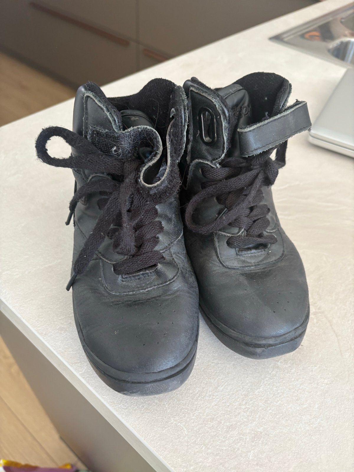 Dansschoenen (mt 34) van papillon met veters en klittenband, Ophalen of Verzenden, Gedragen, Zwart, Dansschoenen