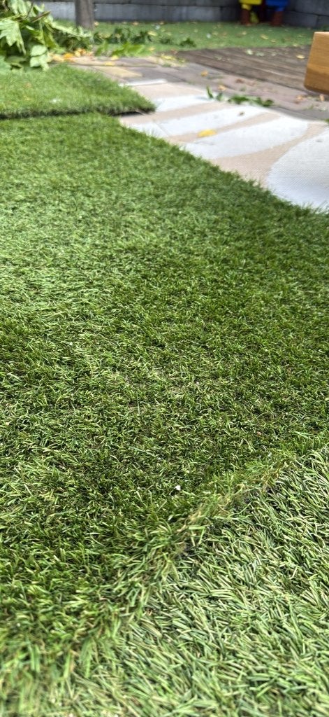 15 m² kunstgras – restpartij – één soort, Tuin en Terras, Ophalen, Zo goed als nieuw, 10 tot 20 m², Kunstgras