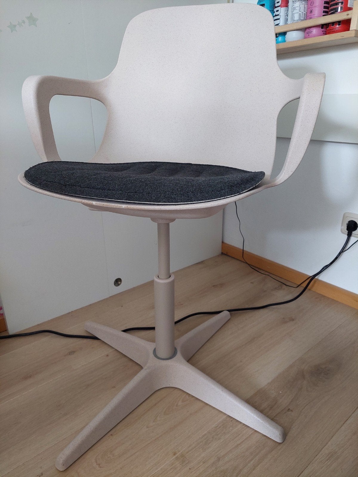 IKEA bureaustoel van gerecycled plastic