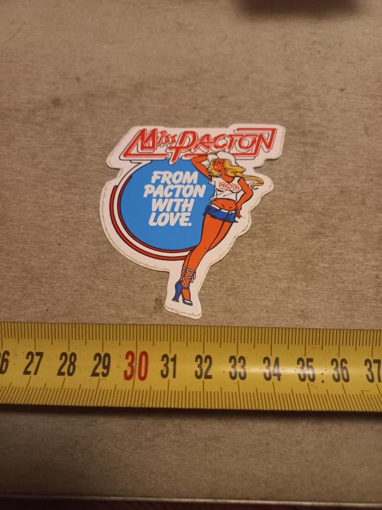 Miss pacton, Ophalen of Verzenden, Zo goed als nieuw