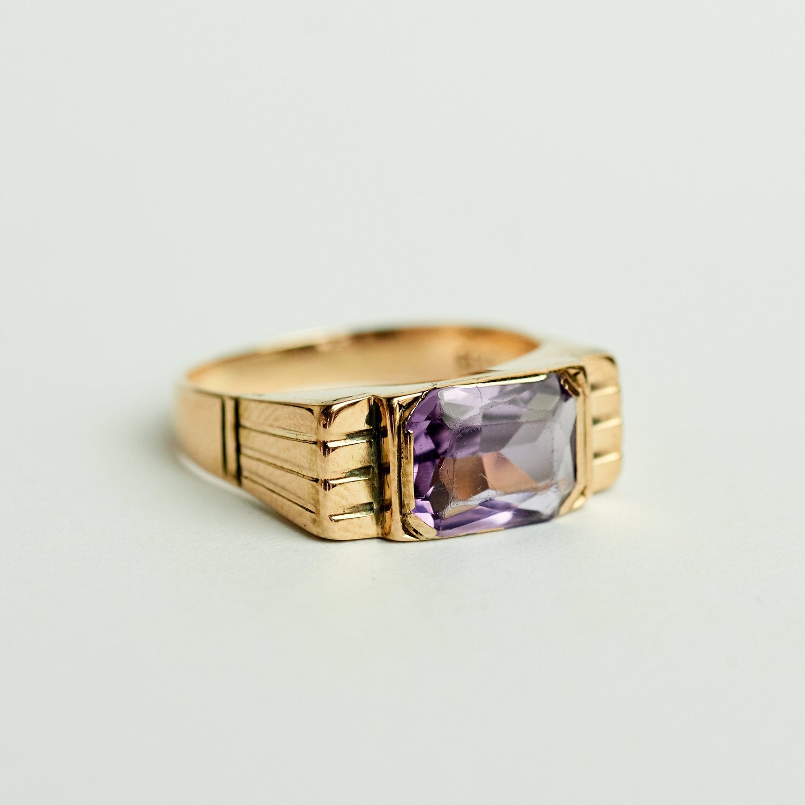 8k vintage gouden ring met amethist, Ophalen of Verzenden, Zo goed als nieuw, 17 tot 18, Dame
