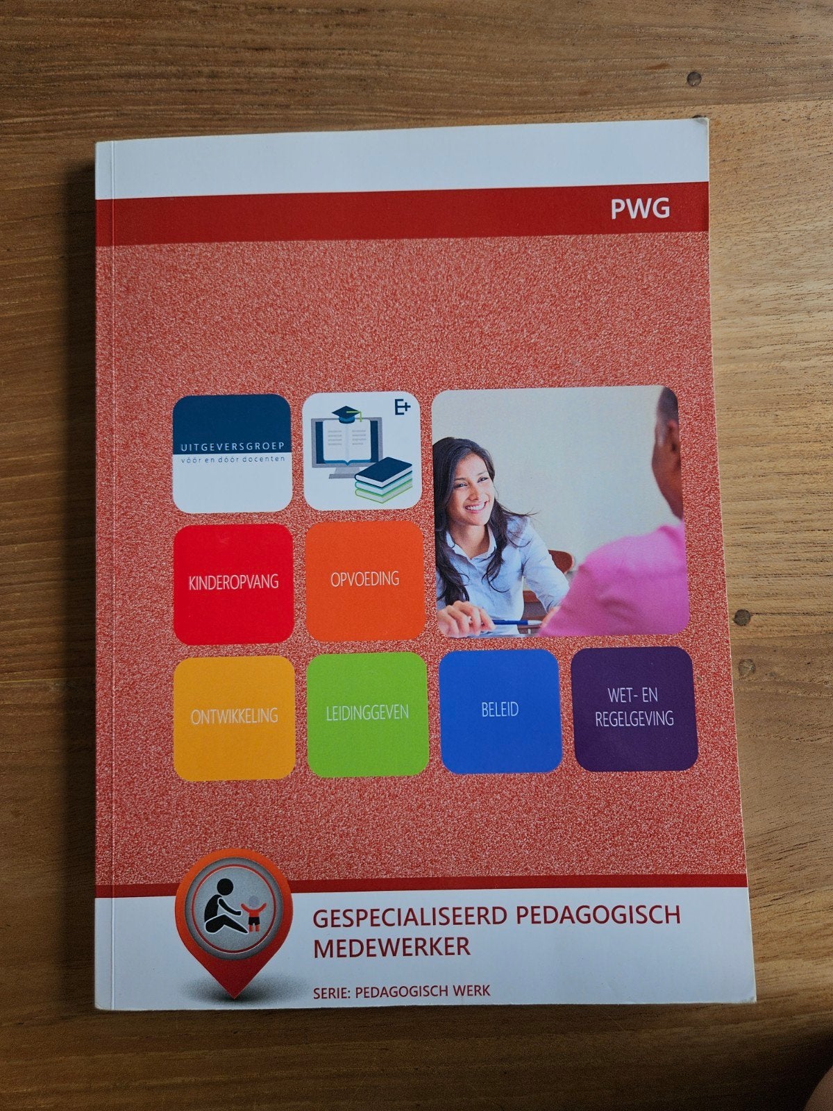 PWG Gespecialiseerd Pedagogisch Medewerker (2e druk), Overige vakken, Ophalen of Verzenden, Zo goed als nieuw, Christel Schollen, Monique Verhagen