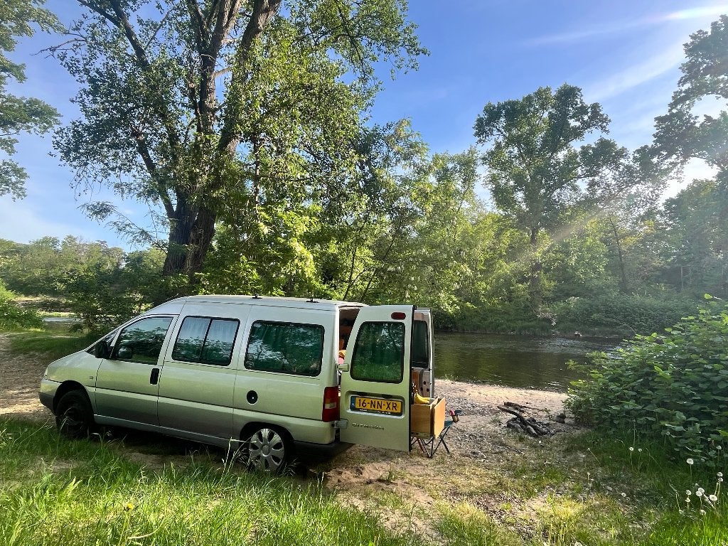Camperbus Citroën Jumpy Combi 2.0 16V 2004 Grijs, Auto's, Citroën, Voorwielaandrijving, 136 pk, 8 stoelen, 4 cilinders