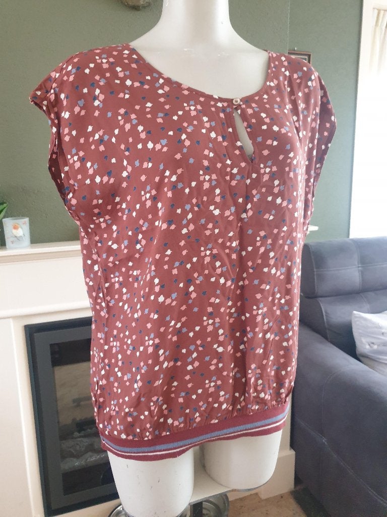 Taifun mooie top shirt mt L 42 44, Kleding | Dames, Overige kleuren, Verzenden, Maat 42/44 (L), Zo goed als nieuw