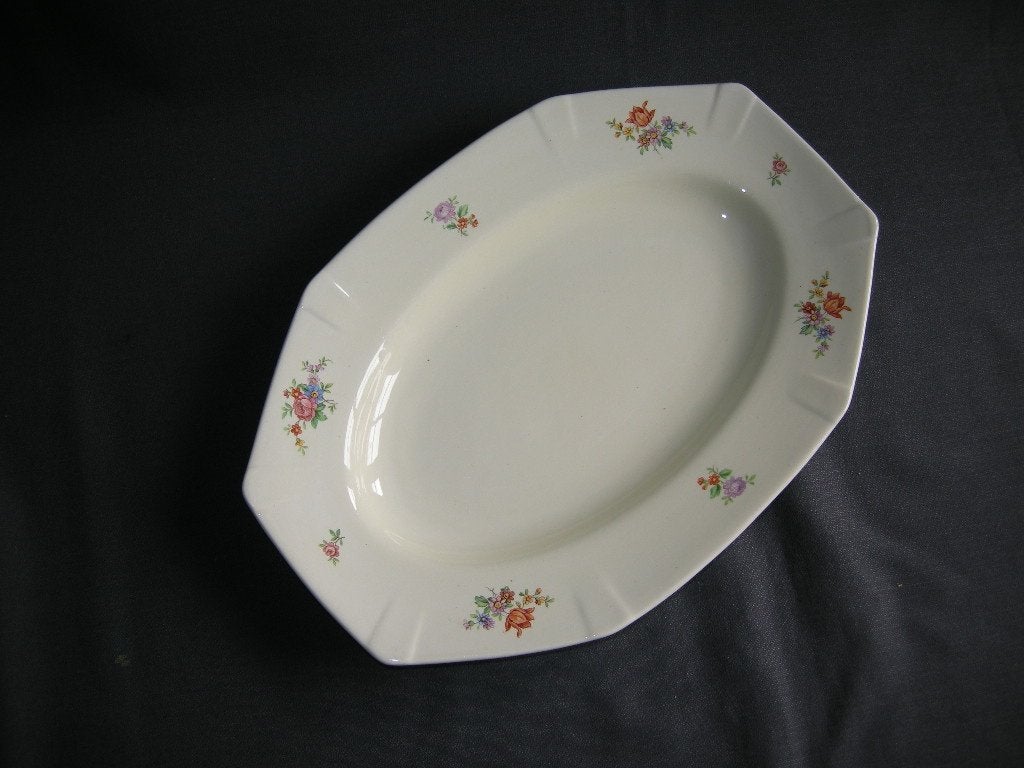 Ascot, vleesschaal, roomwit met kleine bloemetjes, Ophalen of Verzenden