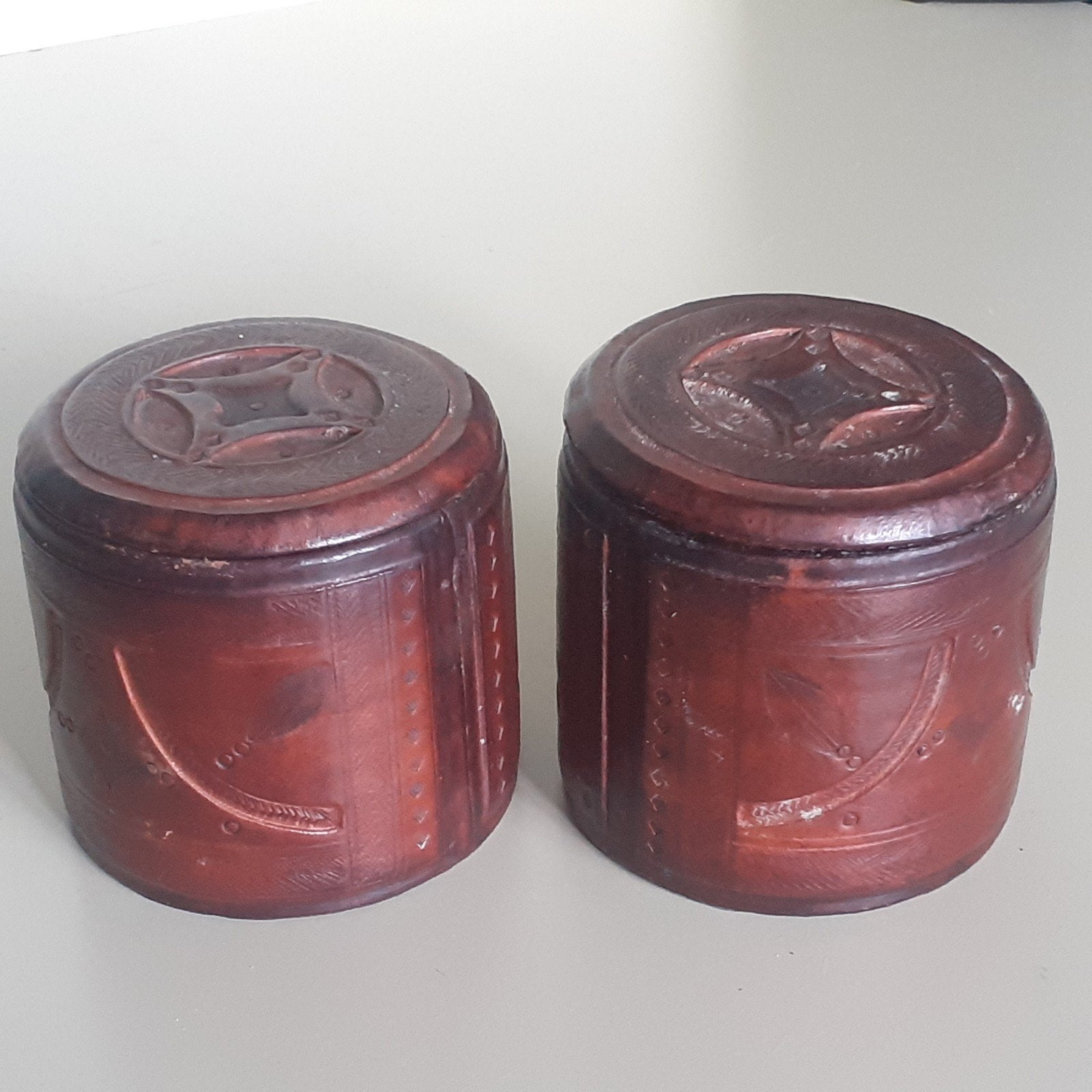 Stel retro, vintage  leren "Toeareg" bussen, bakjes, Ophalen of Verzenden