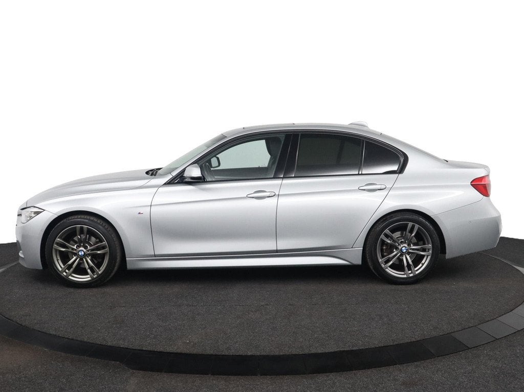 BMW 3-serie 320i Corporate Lease High Executive | Panoramada, Automaat, 4 cilinders, Origineel Nederlands, Bedrijf