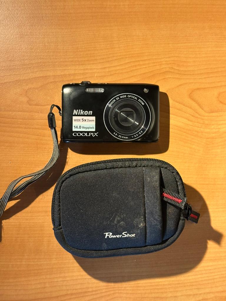 Nikon COOLPIX compactcamera in goede staat., Ophalen of Verzenden, Refurbished, Canon