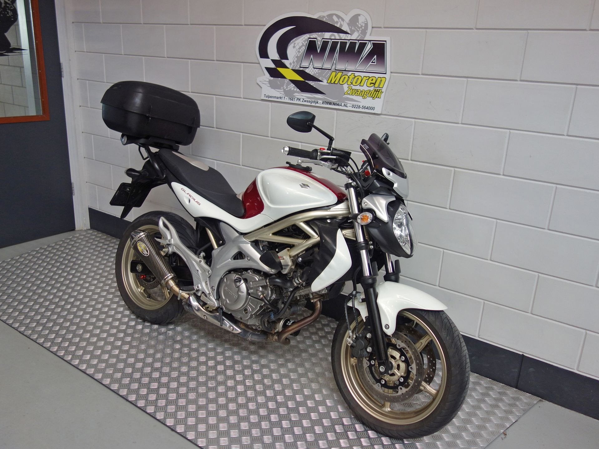 Suzuki Gladius, Motoren, Meer dan 35 kW, Overig, Gebruikt, Bedrijf