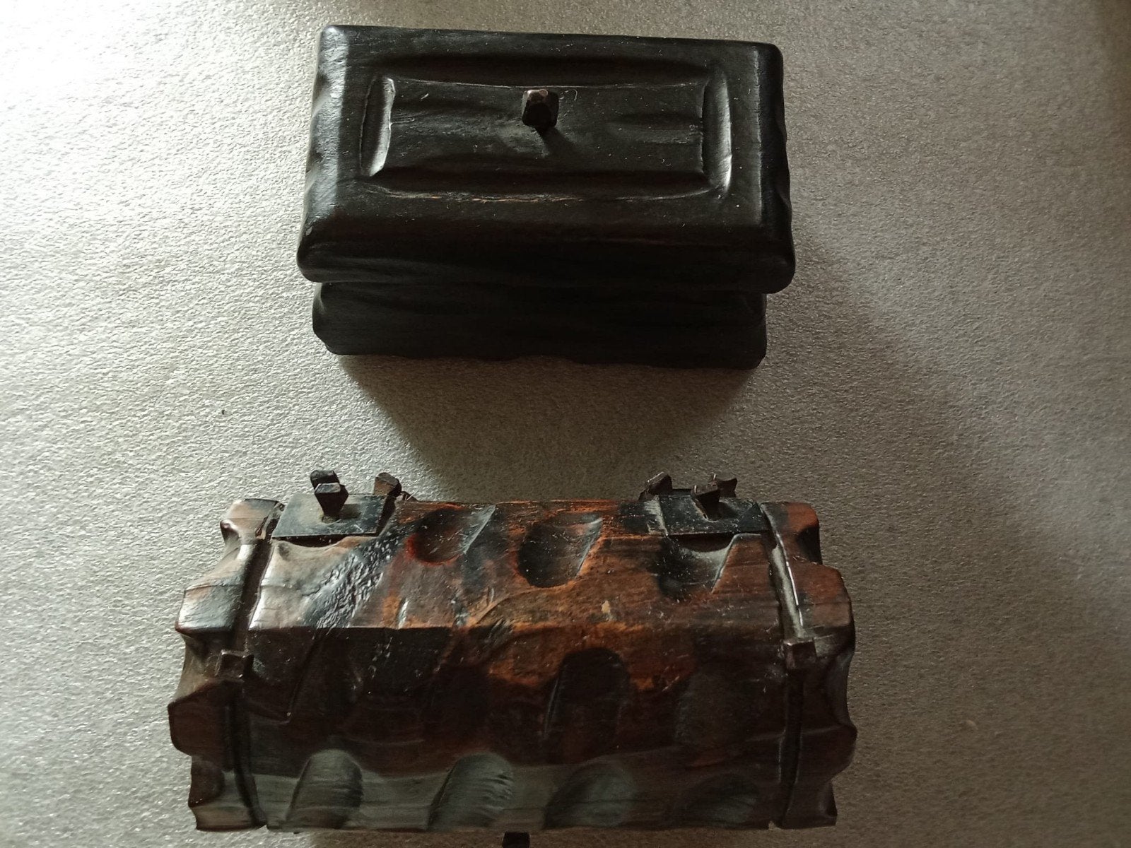 2 Vintage Houten Sieraden Kistjes - Handgesneden, Ophalen of Verzenden