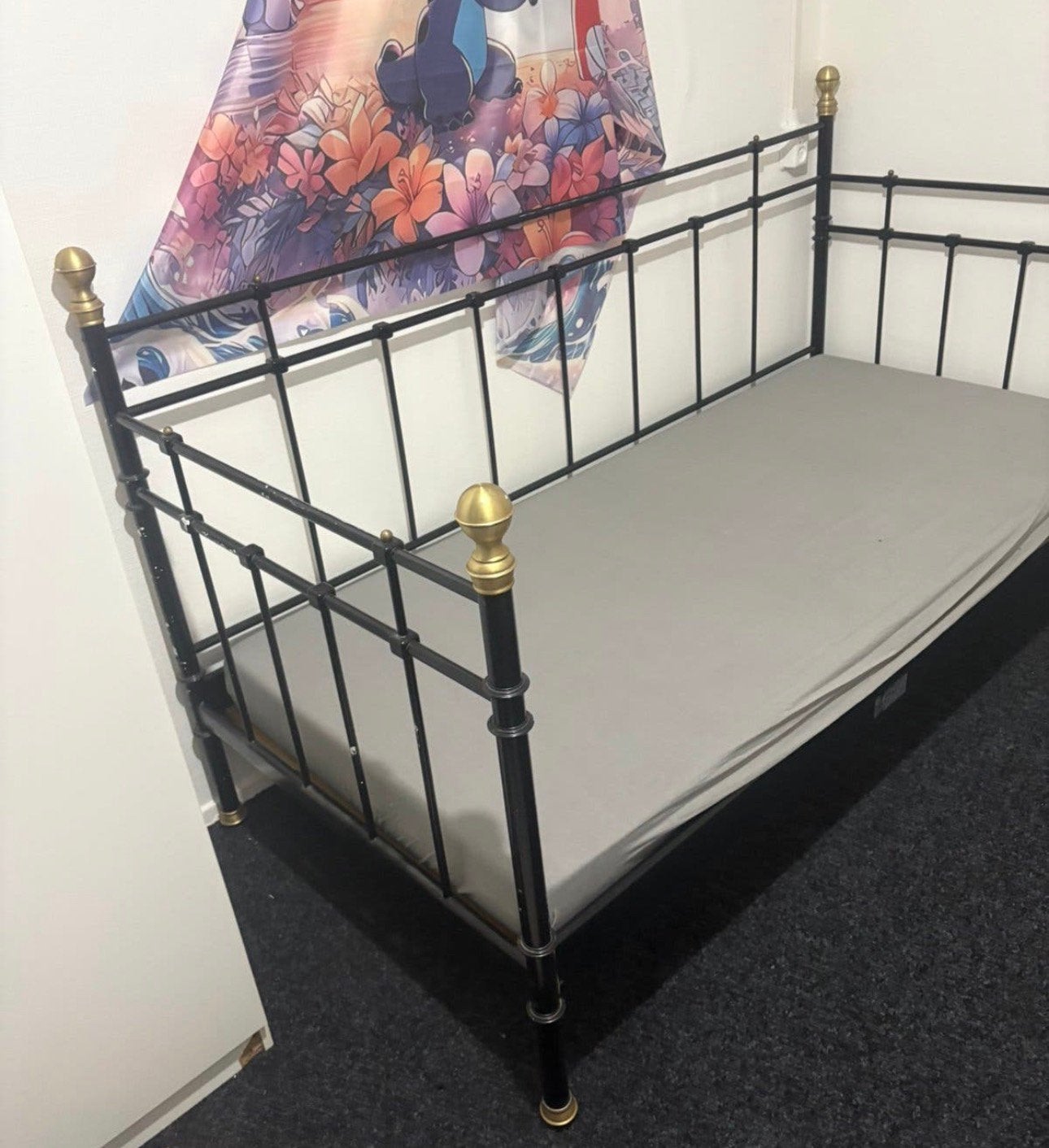 2 stuks eiser bedden, Eenpersoons, Ophalen of Verzenden, Zo goed als nieuw, 90 cm