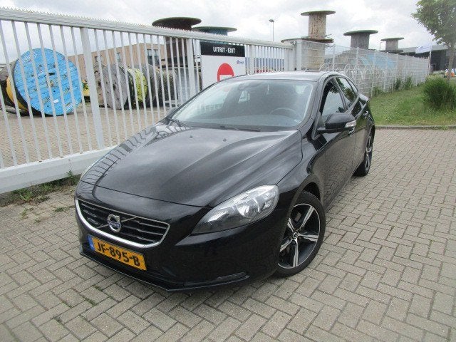 Volvo V40 2.0 D2 Kinetic Automaat, Auto's, Volvo, Euro 6, 4 cilinders, Bedrijf, Diesel
