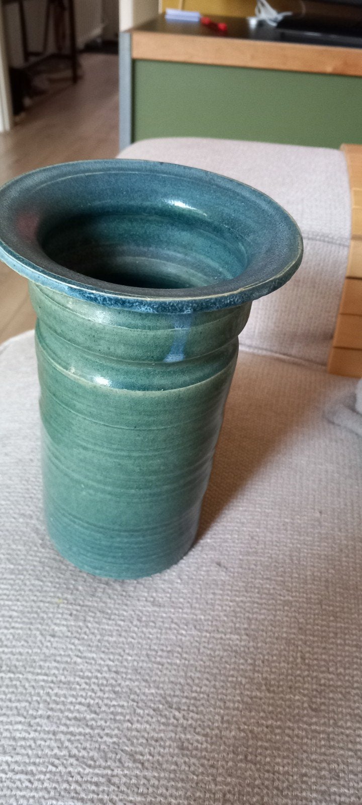 Unieke handgemaakte keramische vaas, groen/blauw van Mobach, Antiek en Kunst, Ophalen
