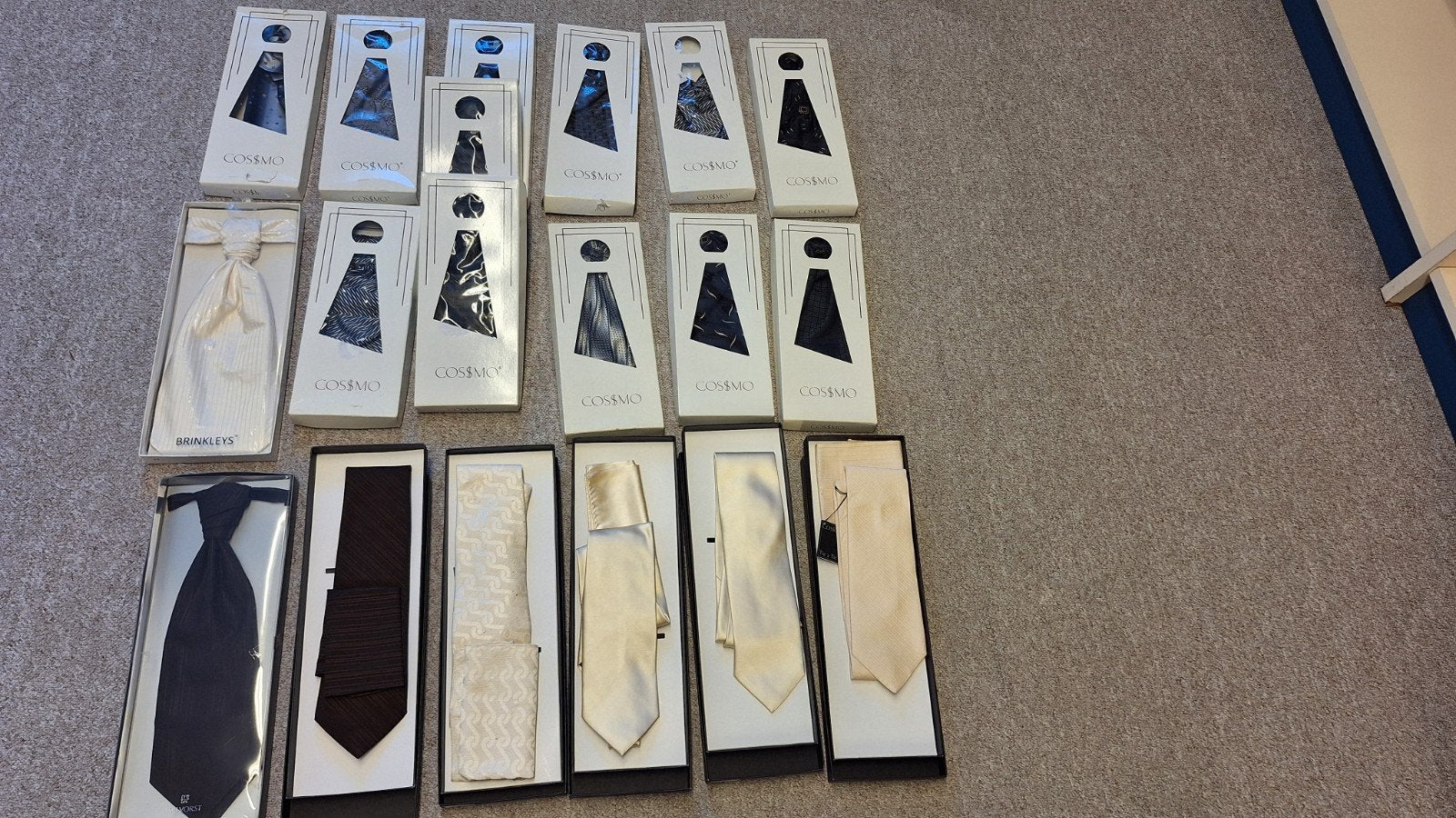 Plastron 19 stuks, Ophalen of Verzenden, Nieuw, Cossmo
