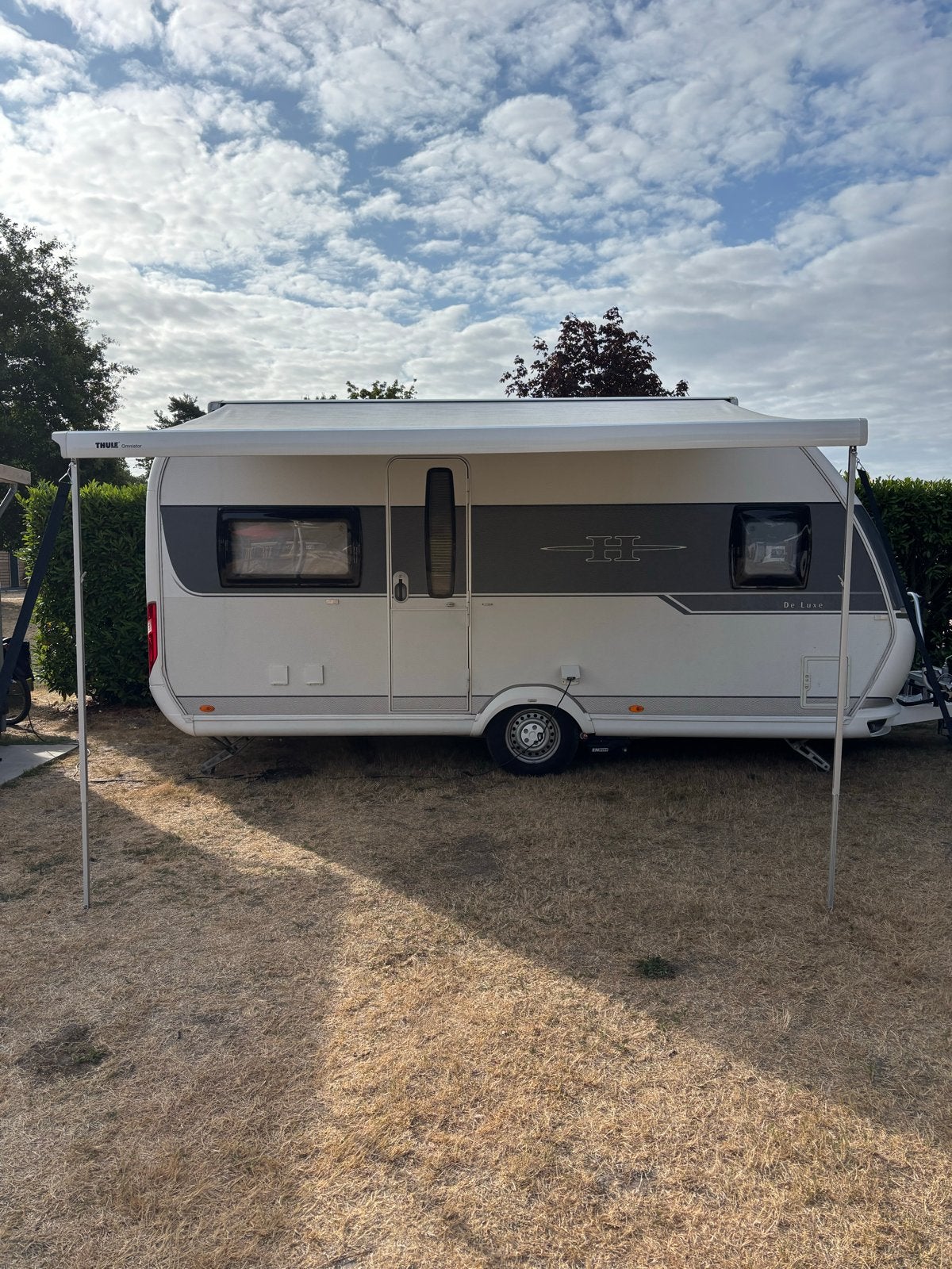 Hobby De Luxe Caravan met Airco, Mover en fietsenrek., Rondzit, Hobby, Frans bed, Airco