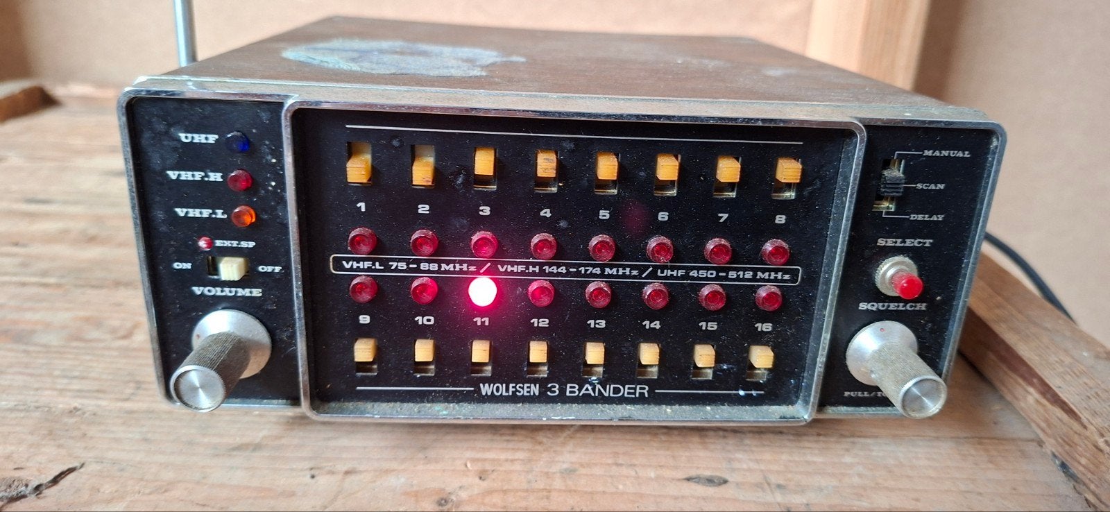 Vintage Wolfsen 3 Bander Scanner Radio - Te Koop, Telecommunicatie, Gebruikt, Onbekend, Ontvanger, Ophalen of Verzenden