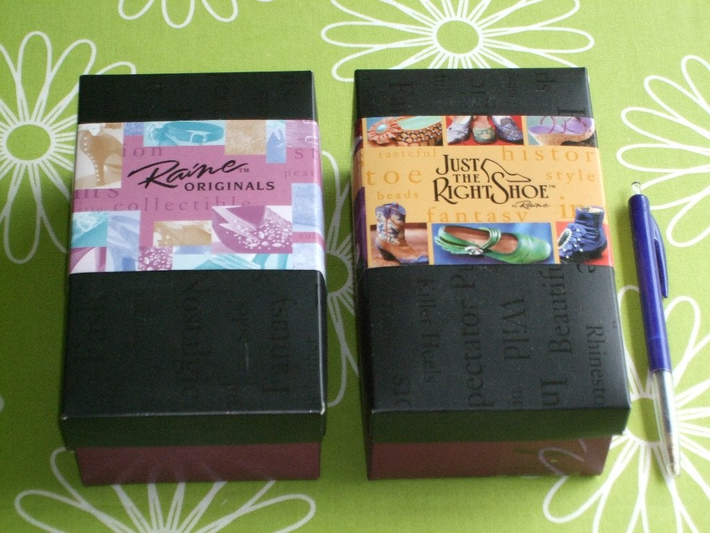 Just the right shoe by Raine - 2 modellen, Ophalen of Verzenden, Zo goed als nieuw