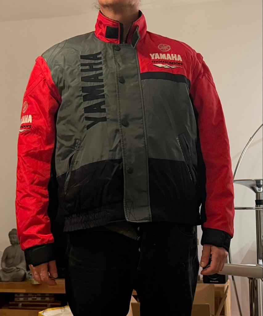Yamaha Motorsport Jas / Bodywarmer - Maat XL, Kleding | Heren, Ophalen, Zo goed als nieuw, Maat 56/58 (XL), Rood