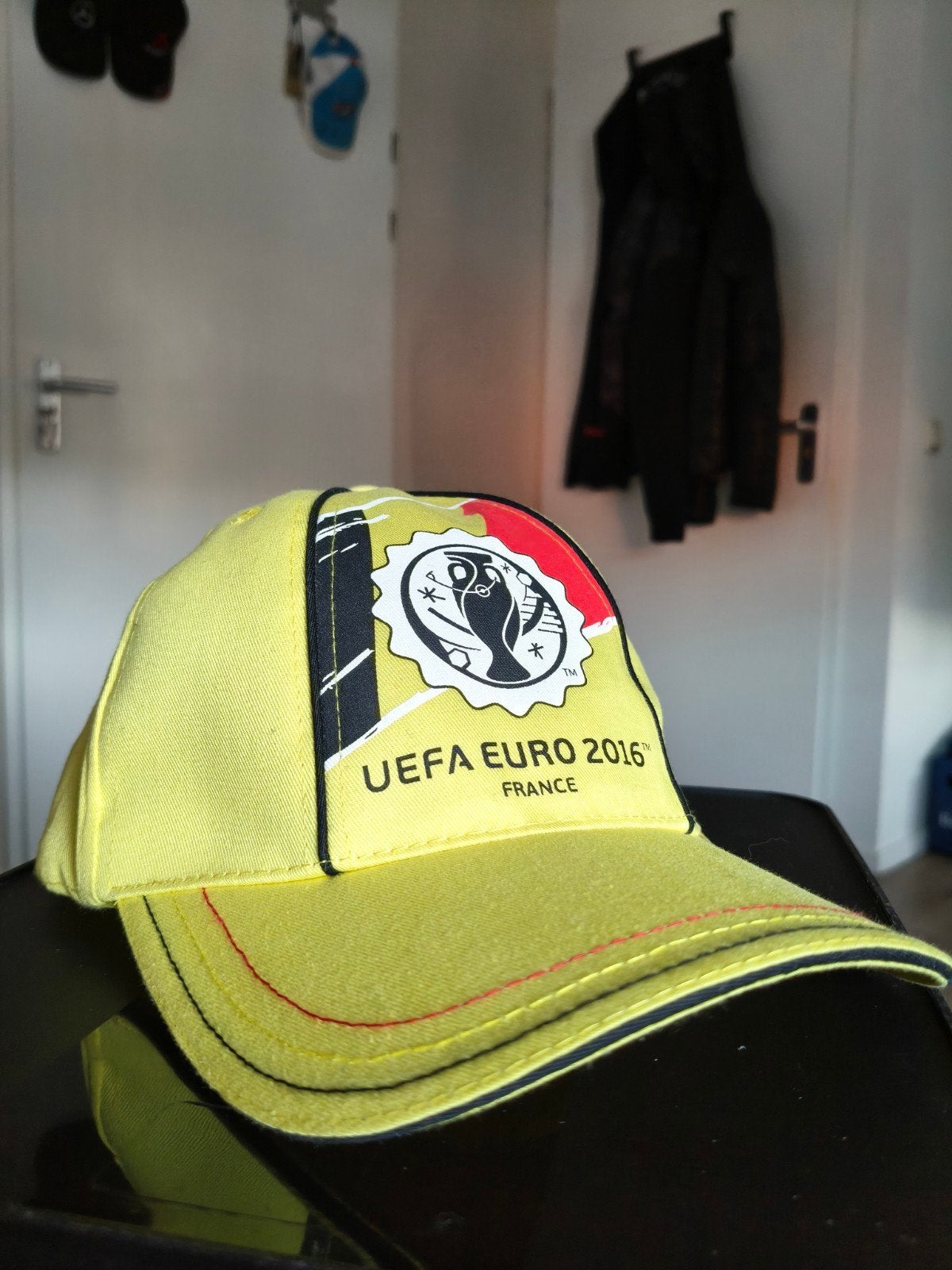 UEFA Euro 2016 (Frankrijk) België Supporter Pet Voetbal Geel, Kleding | Heren, Hoeden en Petten, UEFA, Pet, Gedragen, One size fits all