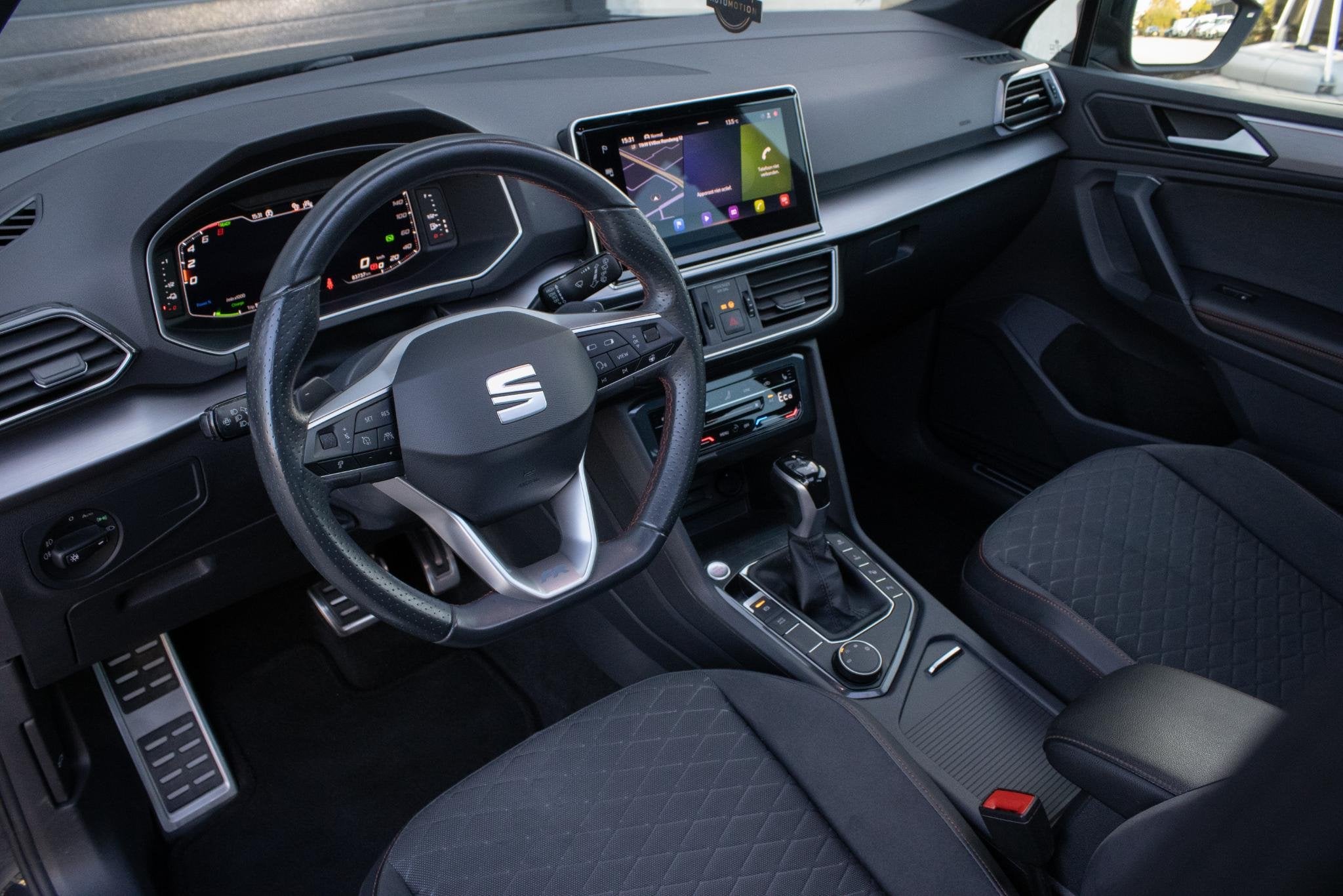 SEAT Tarraco 1.4 TSI e-Hybrid PHEV FR Business PANO TREKHAAK, Auto's, Dealer onderhouden, Gebruikt, 4 cilinders, Met garantie (alle)