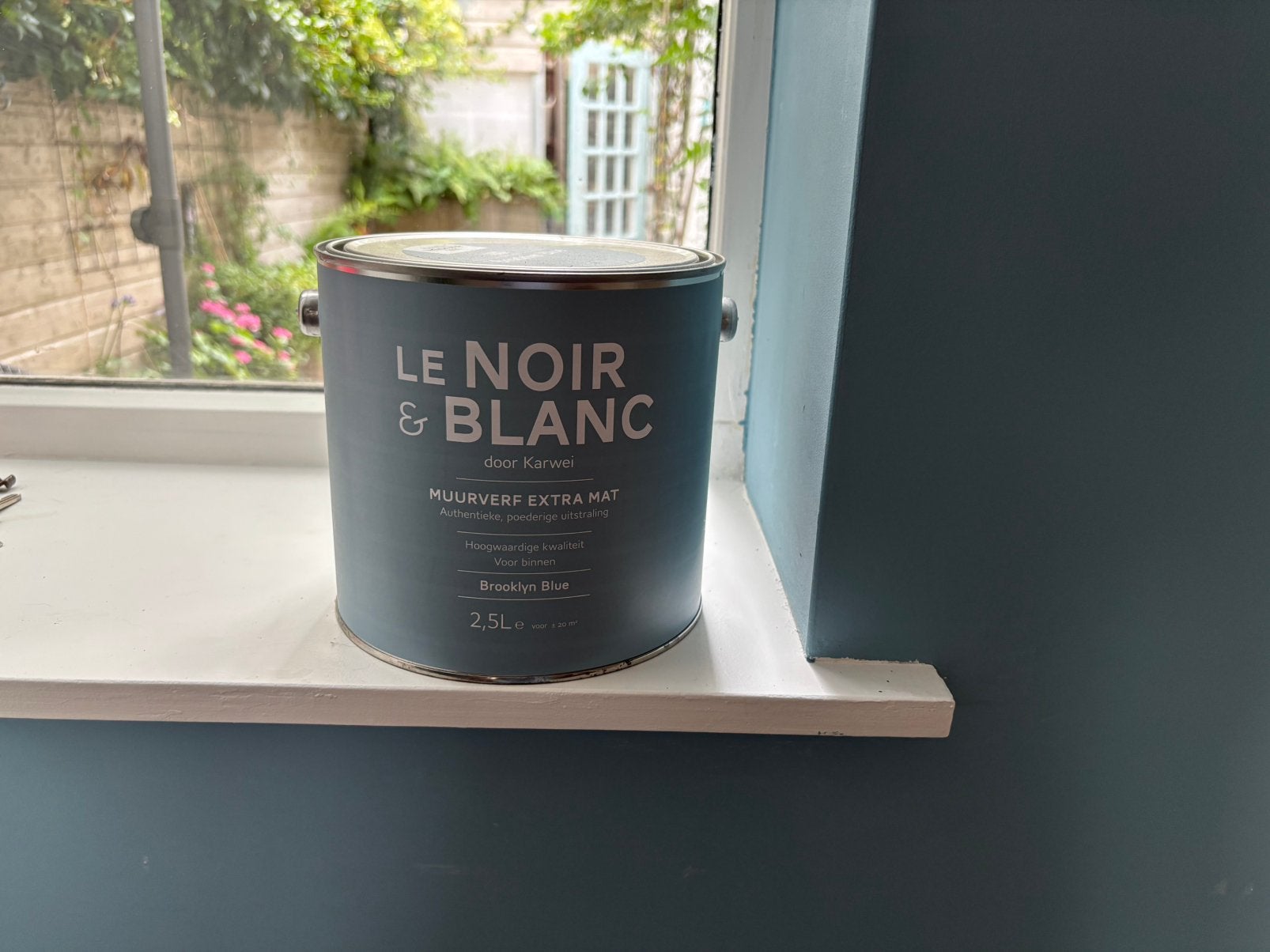 Le Noir & Blanc muurverf Brooklyn Blue 2,5L – ongeopend, Ophalen, Zo goed als nieuw, Blauw