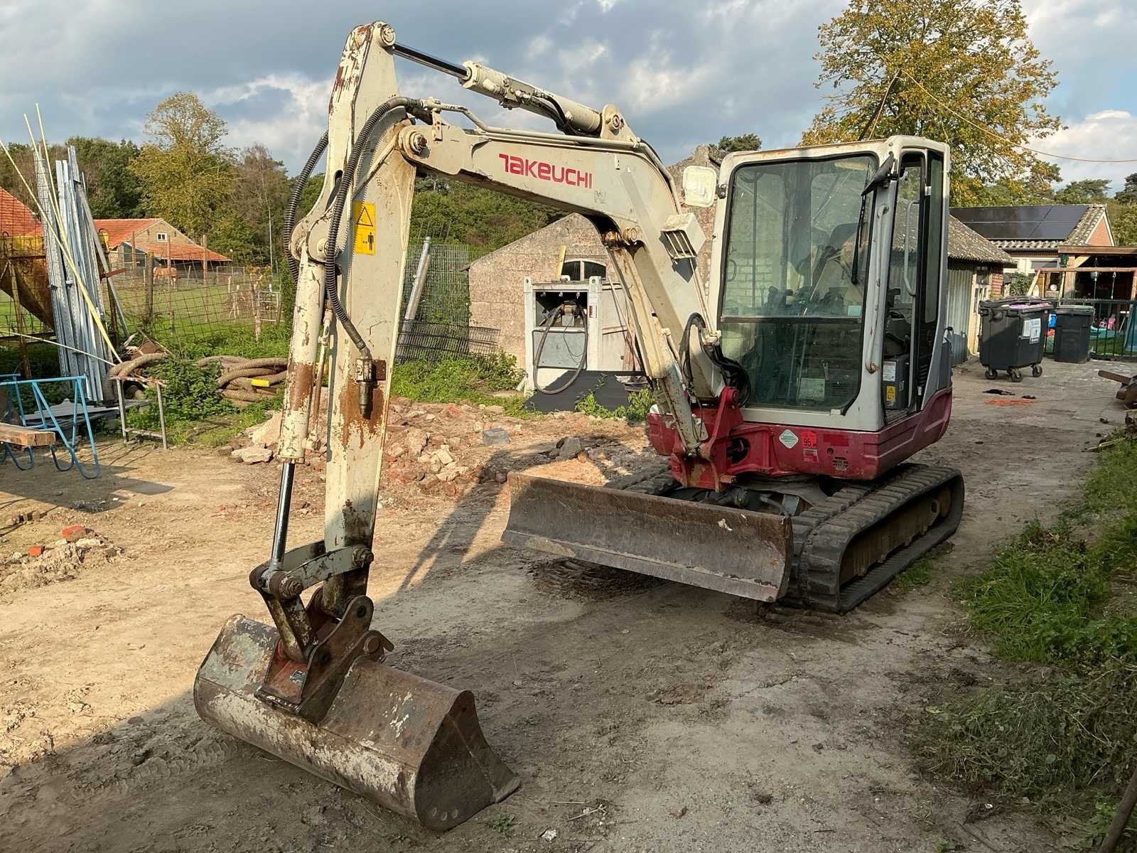 2015 Takeuchi TB235 Minigraafmachine, Graafmachine