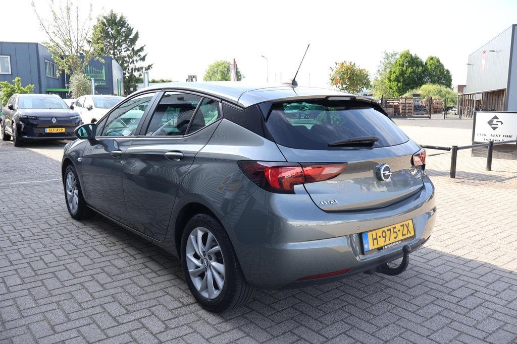 Opel Astra 1.2 Business Edition 2e Eigenaar | Volledig onder, Voorwielaandrijving, 1350 kg, Stof, Gebruikt