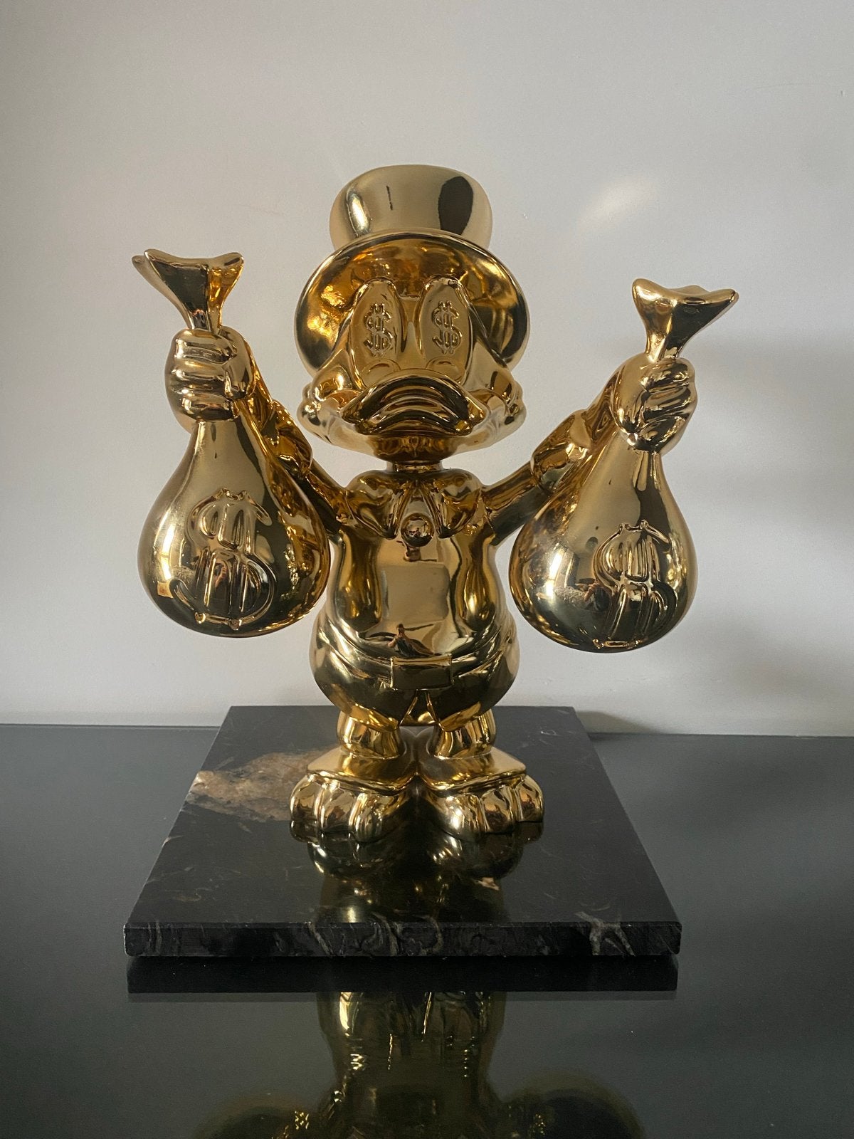 Dagobert Duck Sculptuur limited edition, Ophalen of Verzenden, Zoogdier, 20 - 50 cm, Op sokkel
