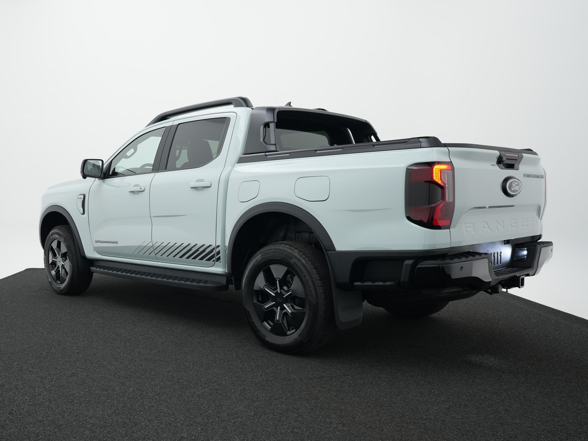 Ford Ranger Stormtrak Double Cab 2.3 279 pk PHEV Elektrische, Automaat, Zwart, 4 cilinders, 2535 kg