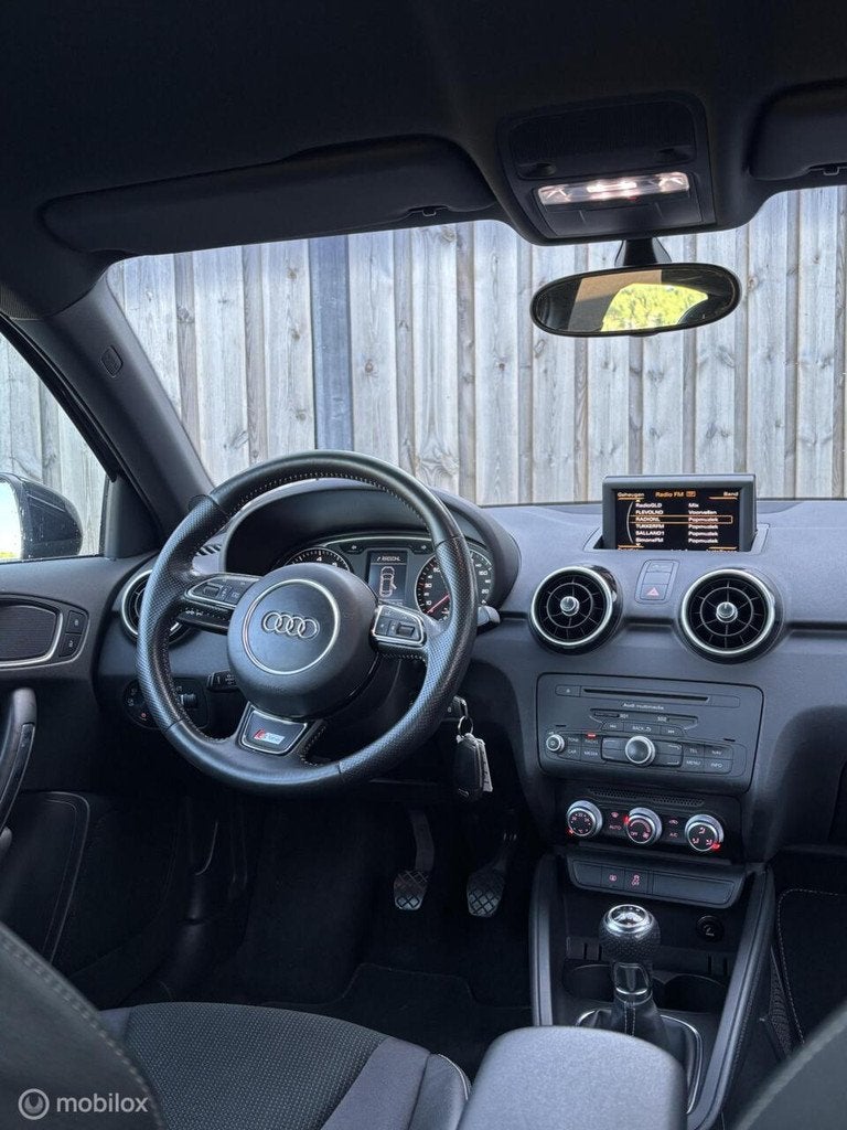Audi A1 Sportback 1.4 TFSI Sport Edition/3X S-Line/Airco/NAP, Voorwielaandrijving, Euro 5, 4 cilinders, 4 stoelen