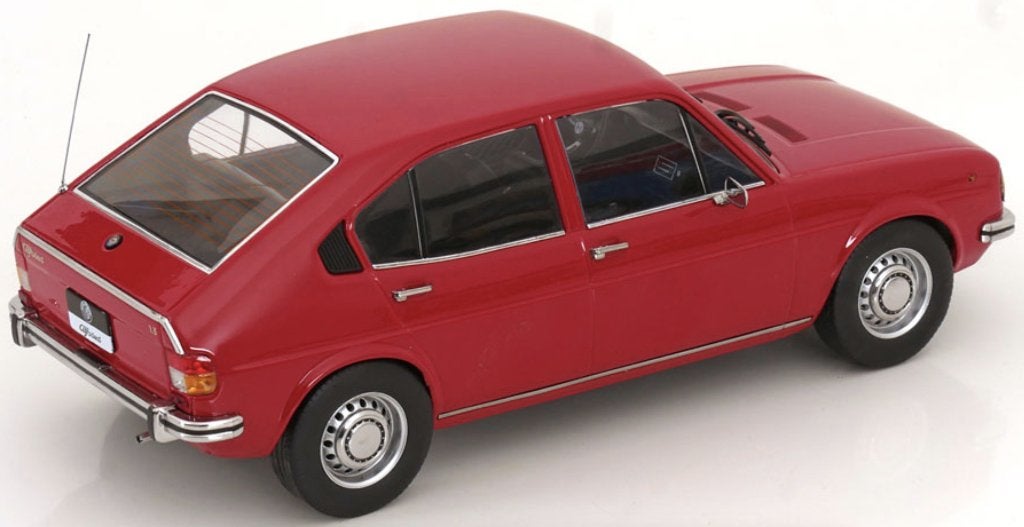 KK Scale Alfa Romeo Alfasud - 1974 / Schaal 1:18 / NIEUW, Hobby en Vrije tijd, Modelauto's | 1:18, Overige merken, Auto, Nieuw