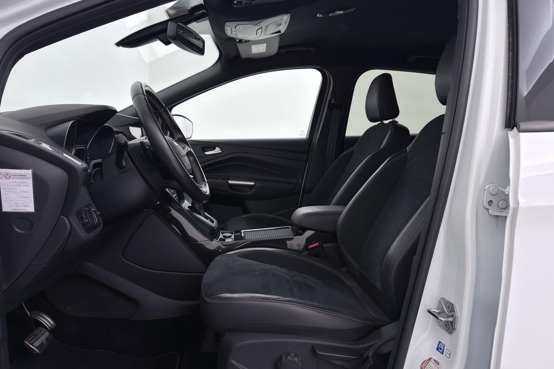 Ford Kuga 1.5 EcoBoost ST Line AWD | CarPlay | Camera | Sony, Auto's, 4 cilinders, 1850 kg, Automatische klimaatregeling, 1586 kg