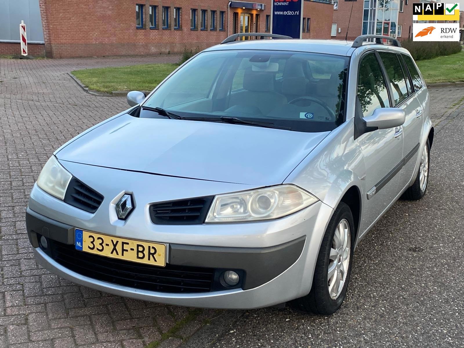 Renault Mégane Grand Tour 1.6-16V Business Line ECC Electri, Dealer onderhouden, Stof, Gebruikt, Beige