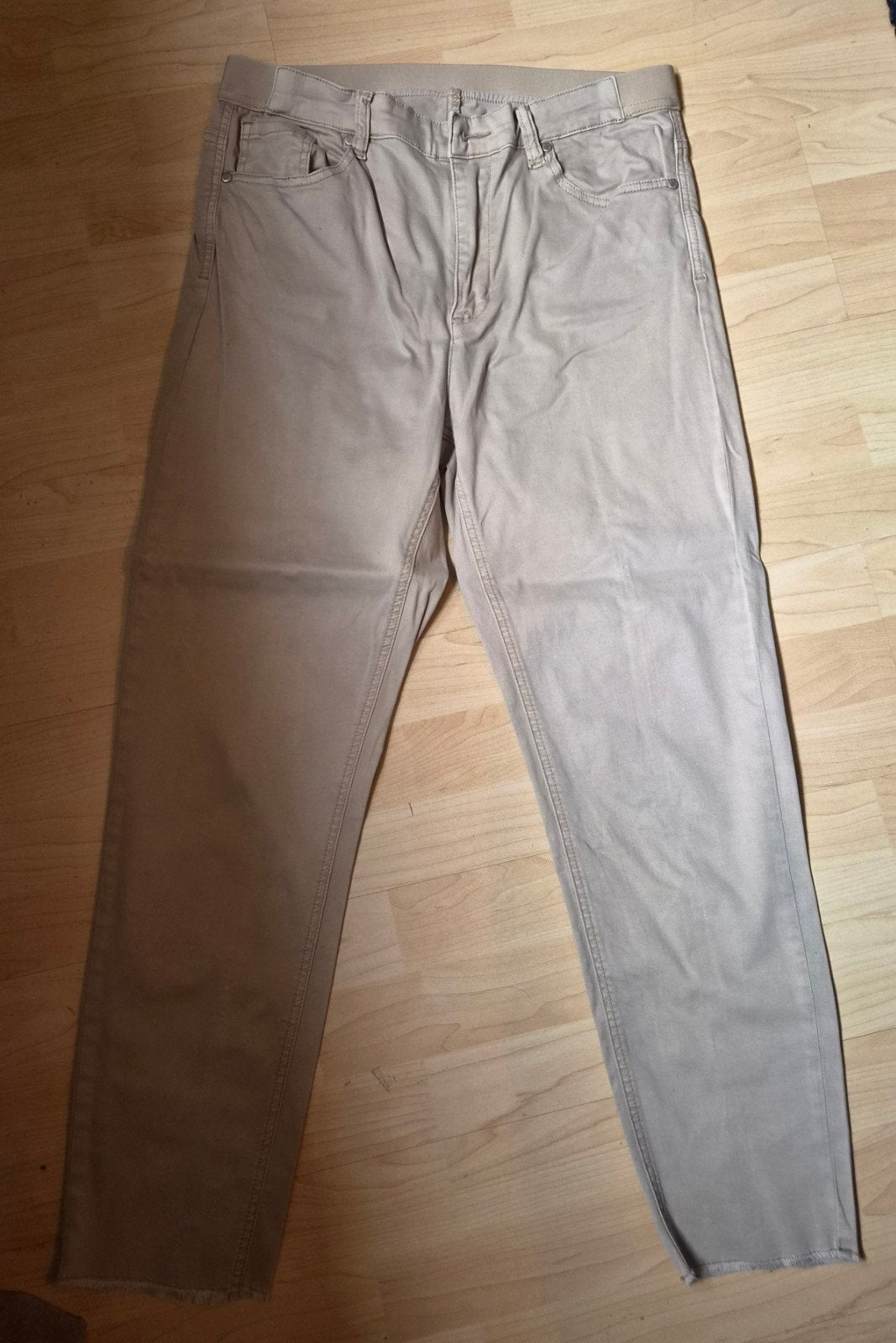Beige broek maat 42 Norah, Beige, Maat 42/44 (L), Ophalen of Verzenden, Norah