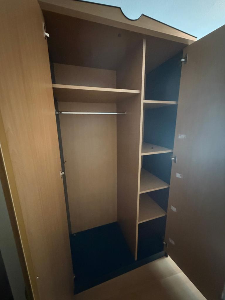 Kledingkast met hang- en leggedeelte, Ophalen, Gebruikt, 200 cm of meer, 50 tot 100 cm