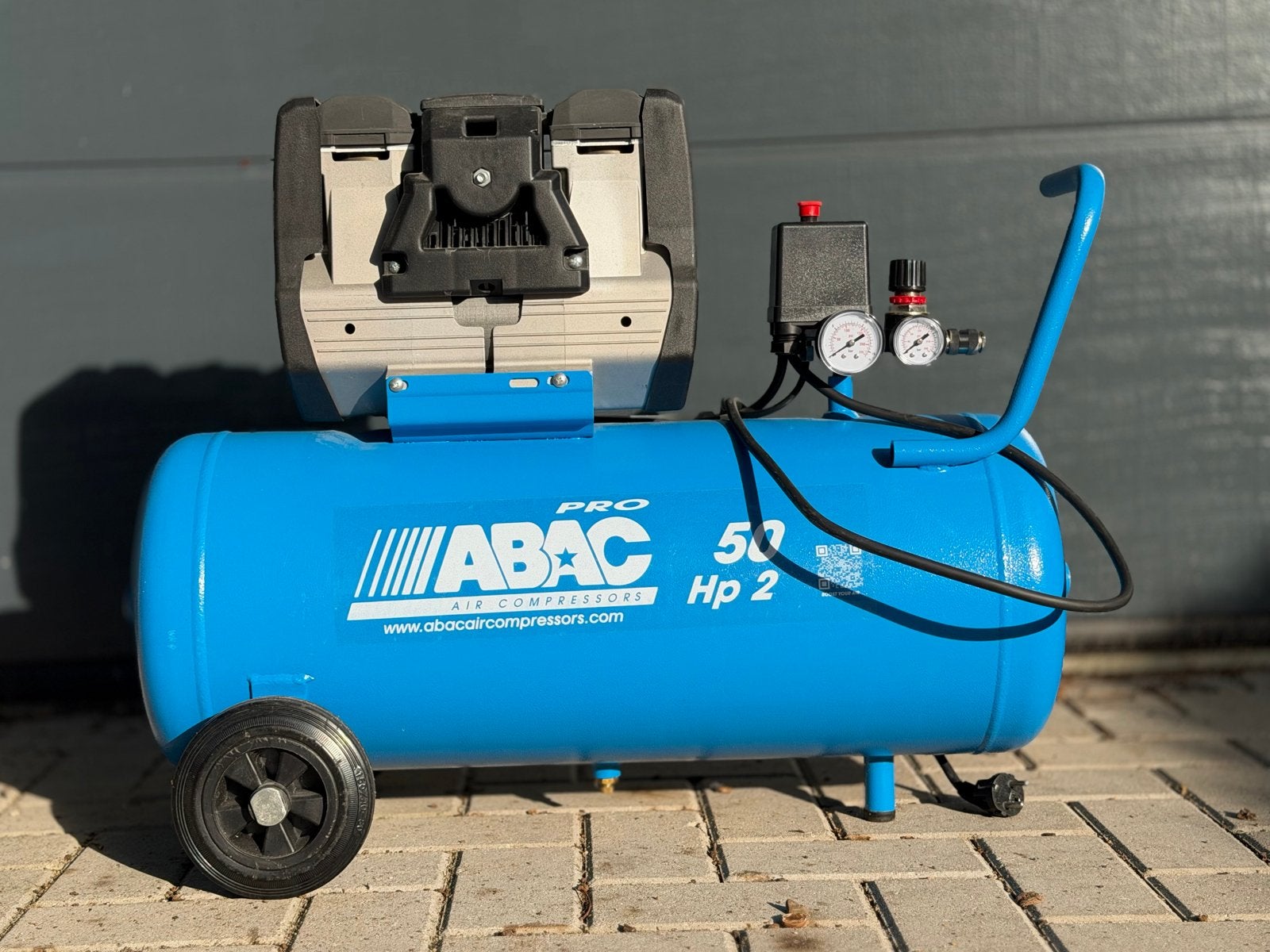 ABAC Montecarlo OS20P compressor 9 bar/50L Zo goed als nieuw, Ophalen, 6 tot 10 bar, Zo goed als nieuw, 25 tot 100 liter
