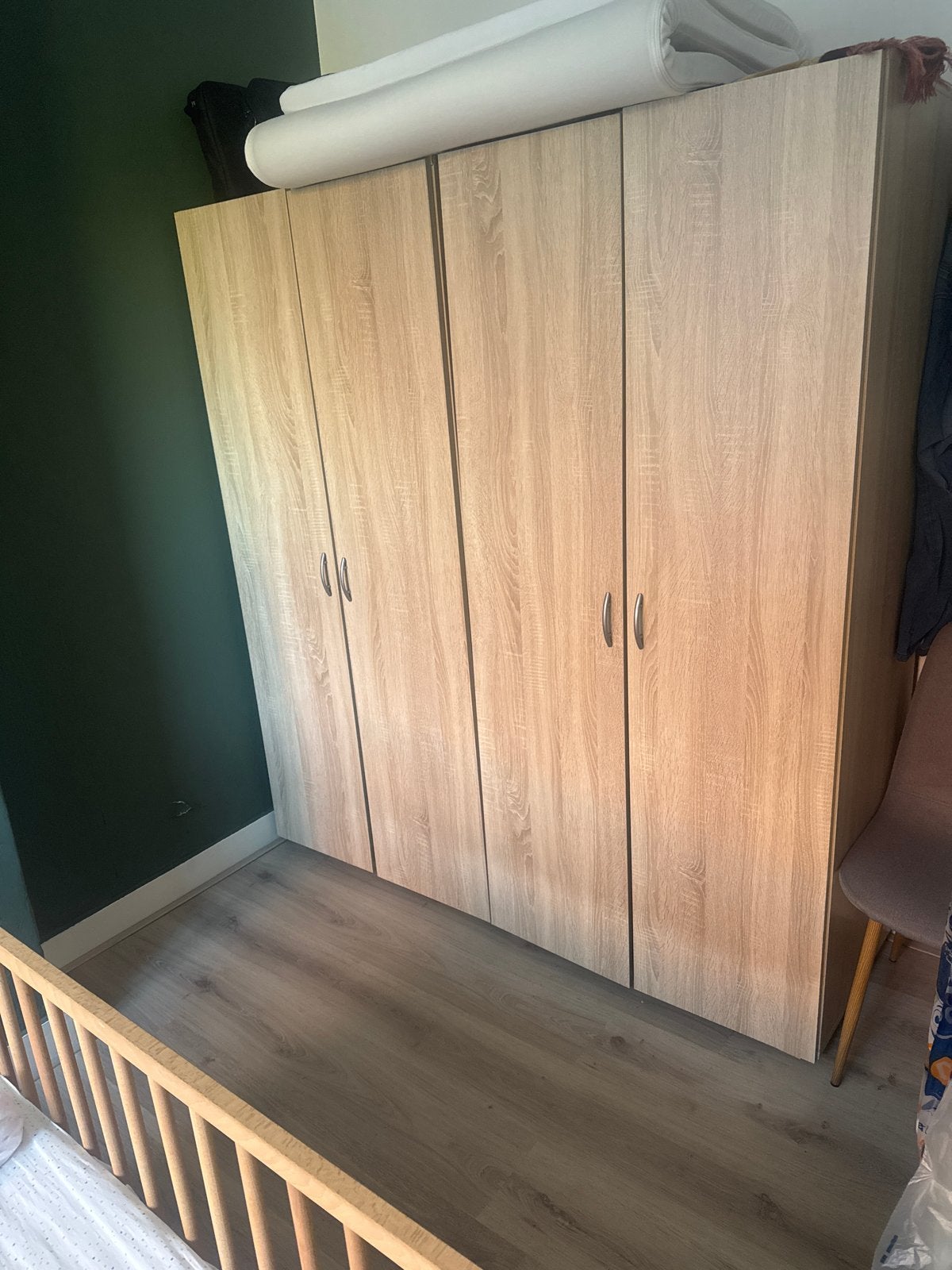 Grote kledingkast met 4 deuren en veel opbergruimte, Huis en Inrichting, Ophalen, Gebruikt, 200 cm of meer, 150 tot 200 cm