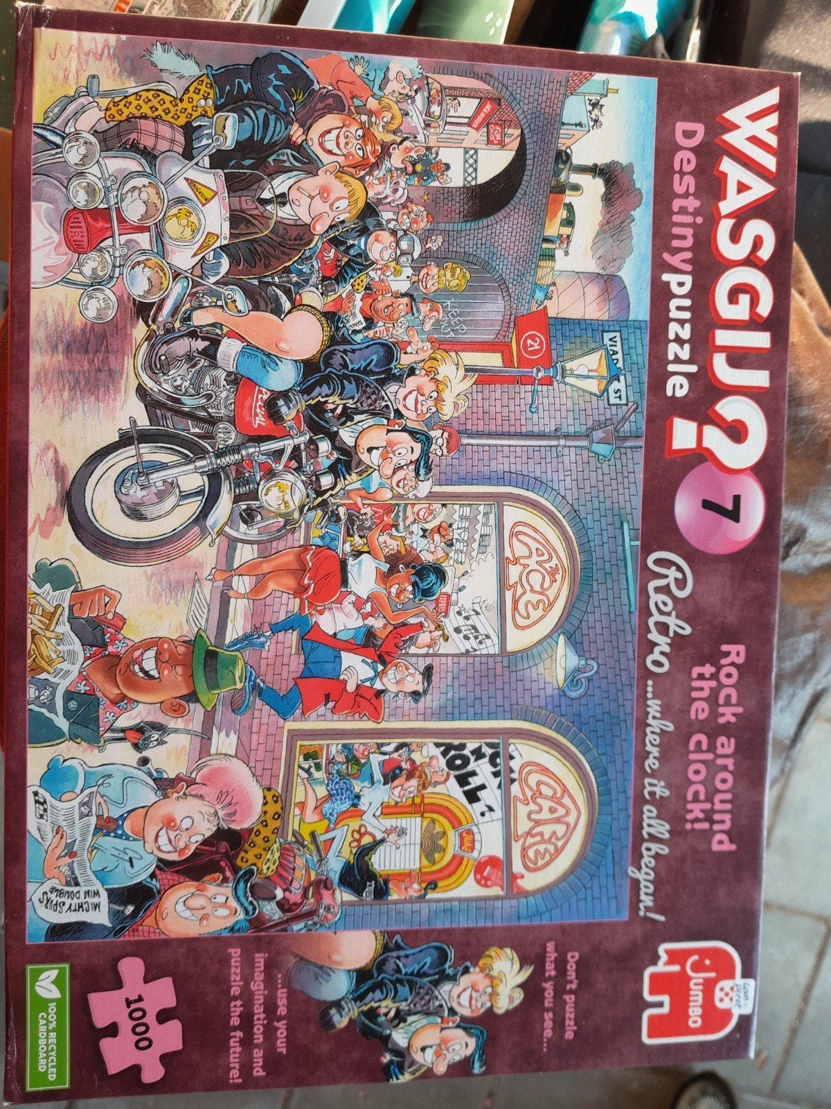Wasgij puzzel 1000 stukjes Rock around the clock, Ophalen of Verzenden, 500 t/m 1500 stukjes, Zo goed als nieuw