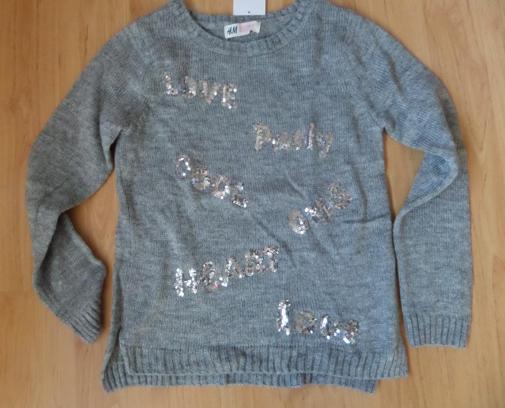 NIEUW: Grijs H&M truitje maat 134/140 met zilveren tekst, Ophalen of Verzenden, Nieuw, Meisje, Trui of Vest