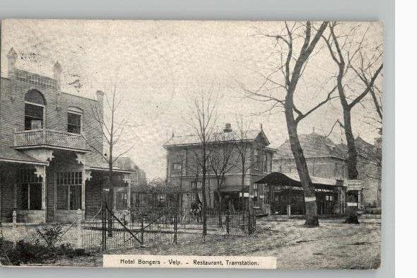 Velp Hotel Bongers Tramstation met stoomtram st 1910