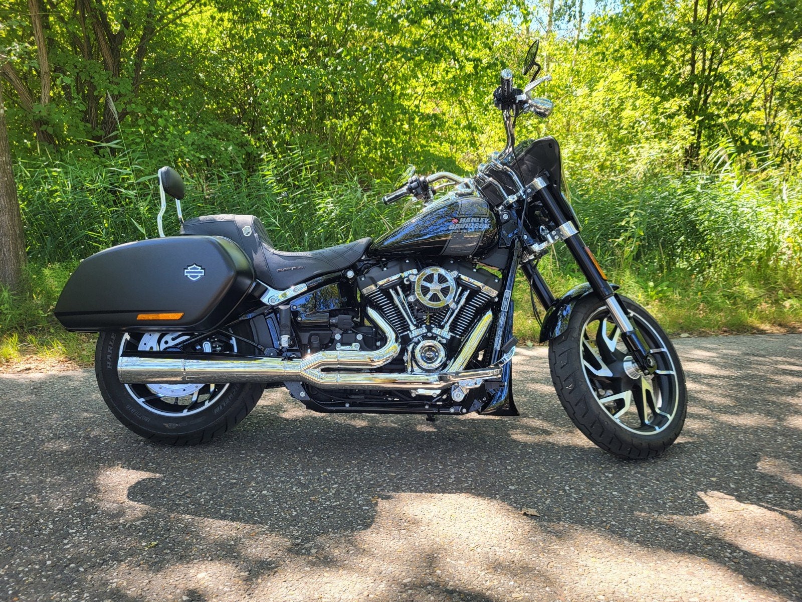 Harley Sport Glide - BJ 2022 - Slechts 7873 KM - Stage 1, 2 cilinders, 1745 cc, Motorrijbewijs A, Gebruikt