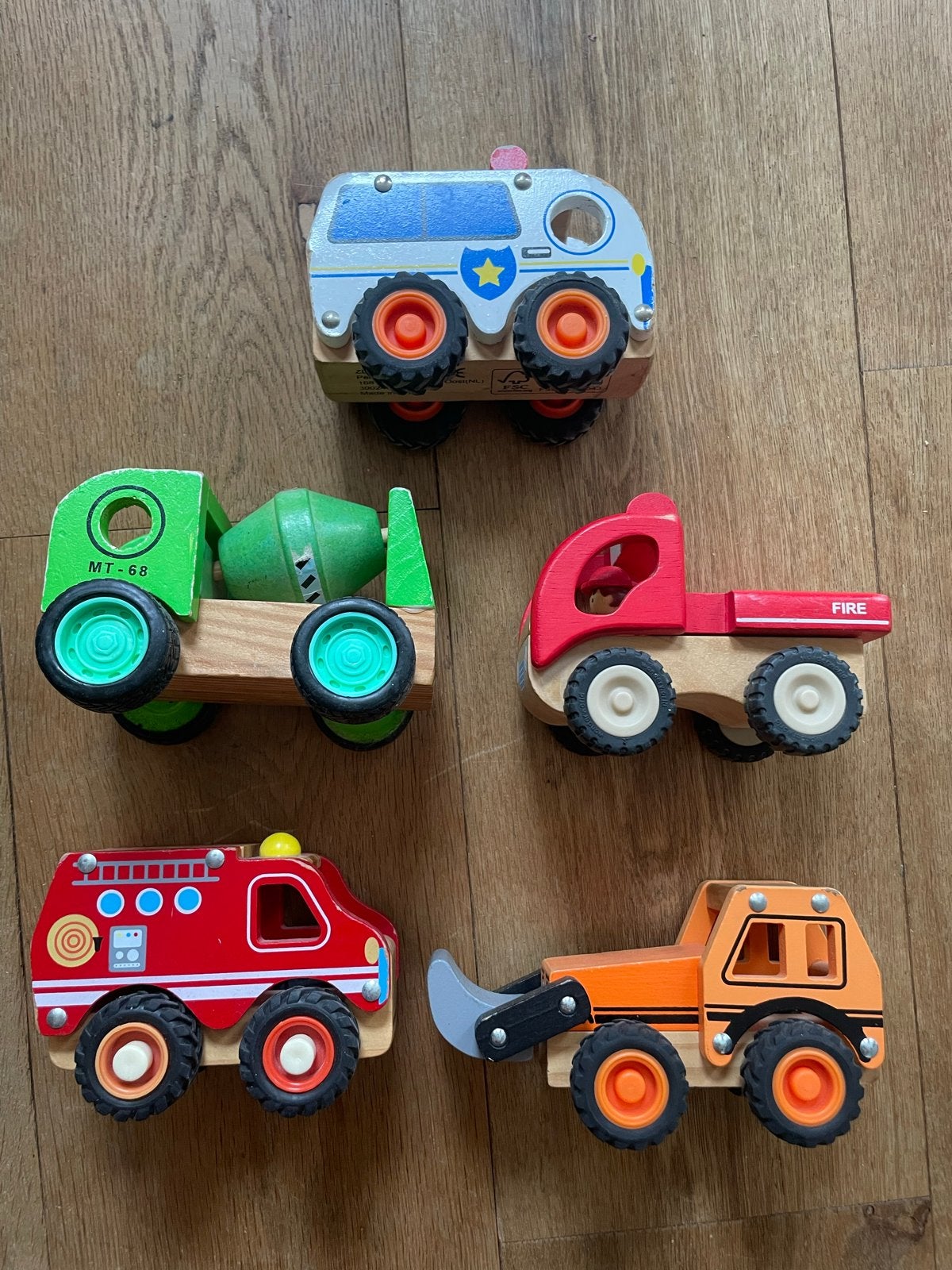 Houten speelgoedvoertuigen set (5 stuks), Kinderen en Baby's, Ophalen of Verzenden, Gebruikt, Overige typen