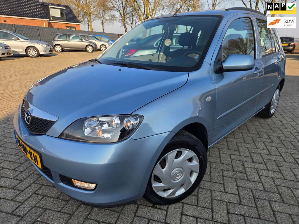 Mazda 2 1.4 Exclusive 2004. Airco/CV/Trekhaak etc.. APK 04-2, Voorwielaandrijving, 1025 kg, Zwart, 4 cilinders