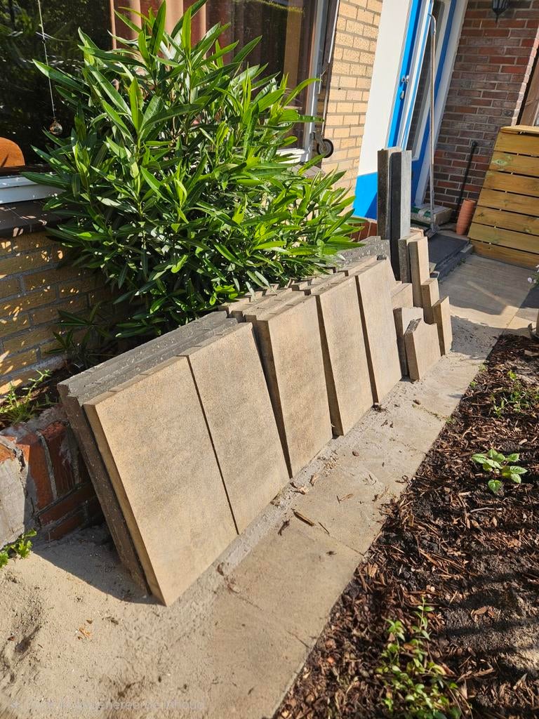 Gratis tegels af te halen - 22 m2 - 115 tegels 60 x 30 cm, Doe-het-zelf en Verbouw, Tegels, Ophalen, Gebruikt, 10 m² of meer, 20 tot 40 cm