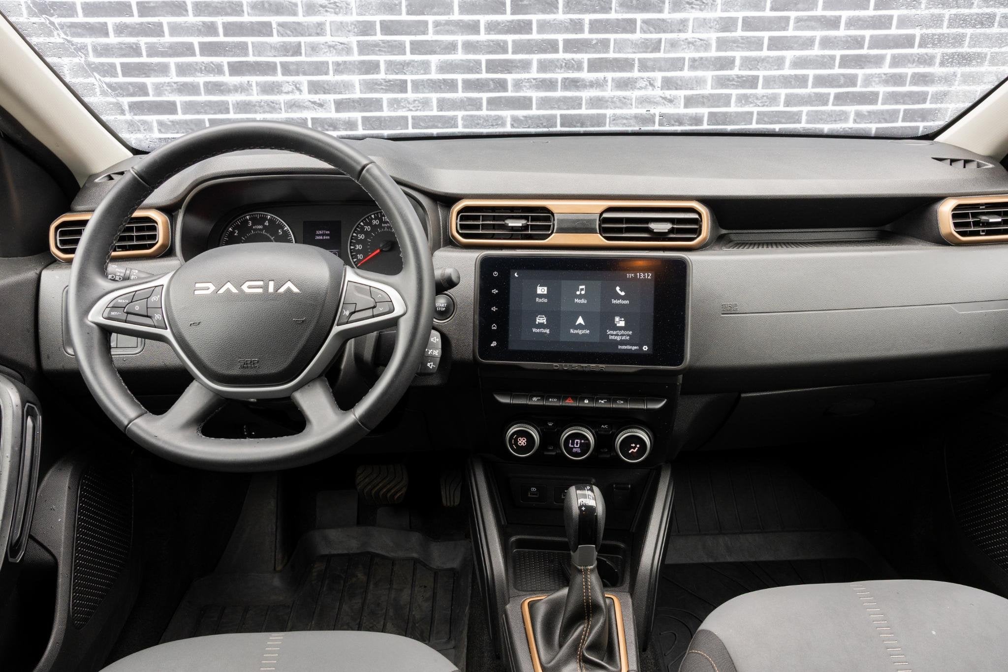 Dacia Duster 1.3 TCe 150 EDC Extreme | Trekhaak | 360 Graden, Auto's, Dealer onderhouden, Stof, Gebruikt, 4 cilinders