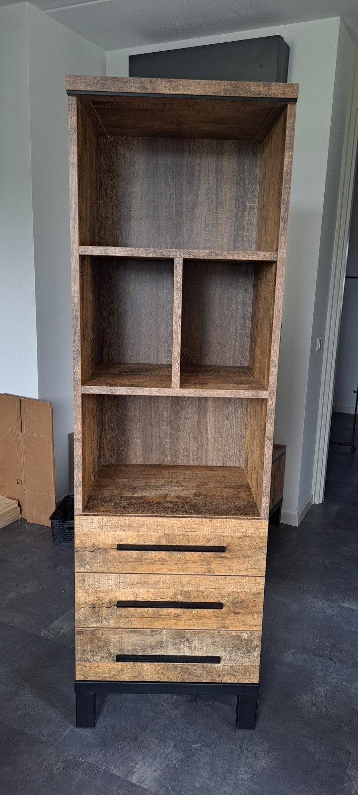 Pronto boekenkast Atrio Mango, Huis en Inrichting, Kasten | Boekenkasten, Ophalen, 25 tot 50 cm