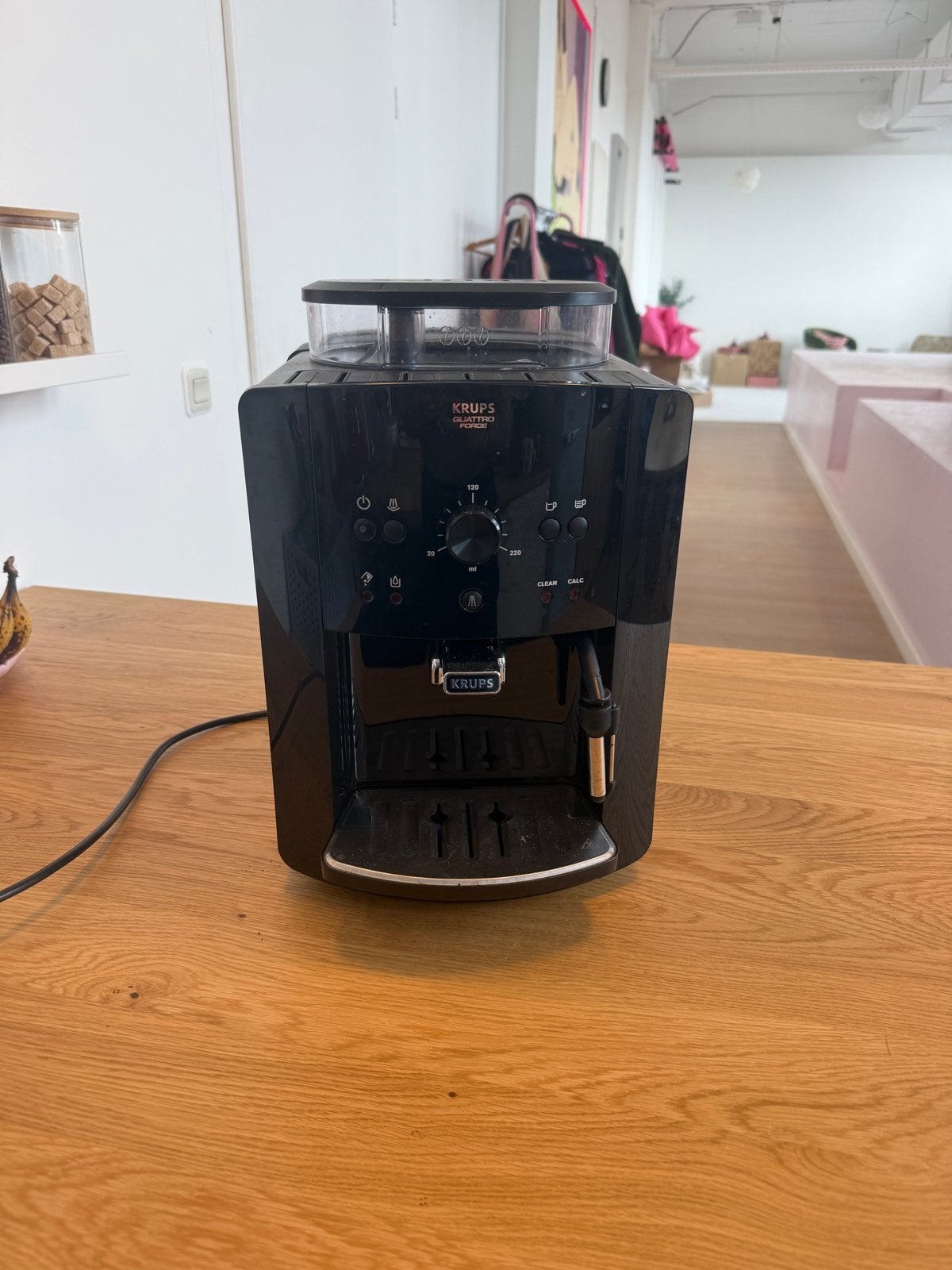 Krups Quattro Force Koffiemachine - Zo goed als nieuw, Afneembaar waterreservoir, Koffiemachine, Zo goed als nieuw, 4 tot 10 kopjes