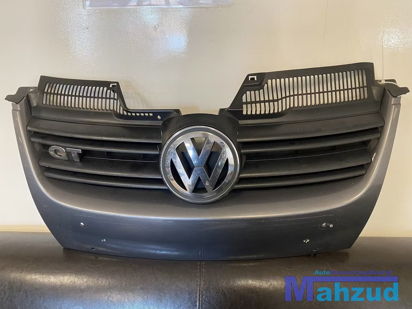 VW GOLF 5 GT Grijs grille gril 2003-2009, Auto-onderdelen, Gebruikt, Volkswagen, Volkswagen AG, Berliner Ring 2
38440  Wolfsburg, DE